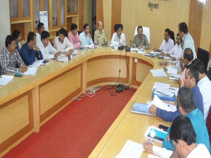 Meetings in the district will take a lot of 25 officers - Meetings for the first time at district level in Maharashtra | अतिवरिष्ठ २५ अधिकारी घेणार जिल्ह्यात बैठका- महाराष्ट्रात अशा पहिल्यांदाच जिल्हास्तरावर बैठकां Meetings in the district will take a lot of 25 officers - Meetings for the first time at district level in Maharashtra | अतिवरिष्ठ २५ अधिकारी घेणार जिल्ह्यात बैठका- महाराष्ट्रात अशा पहिल्यांदाच जिल्हास्तरावर बैठकां